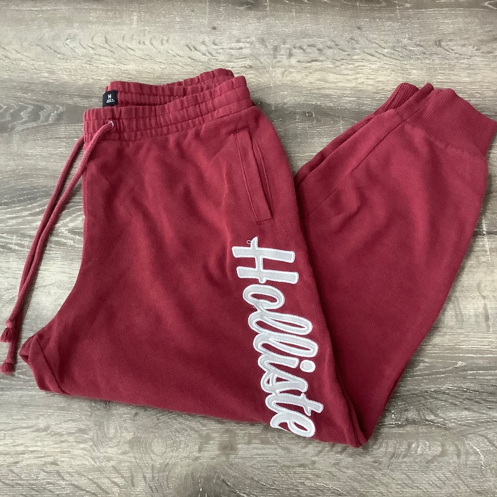Women’s Burgandy Hollister Sweat Pants Size M